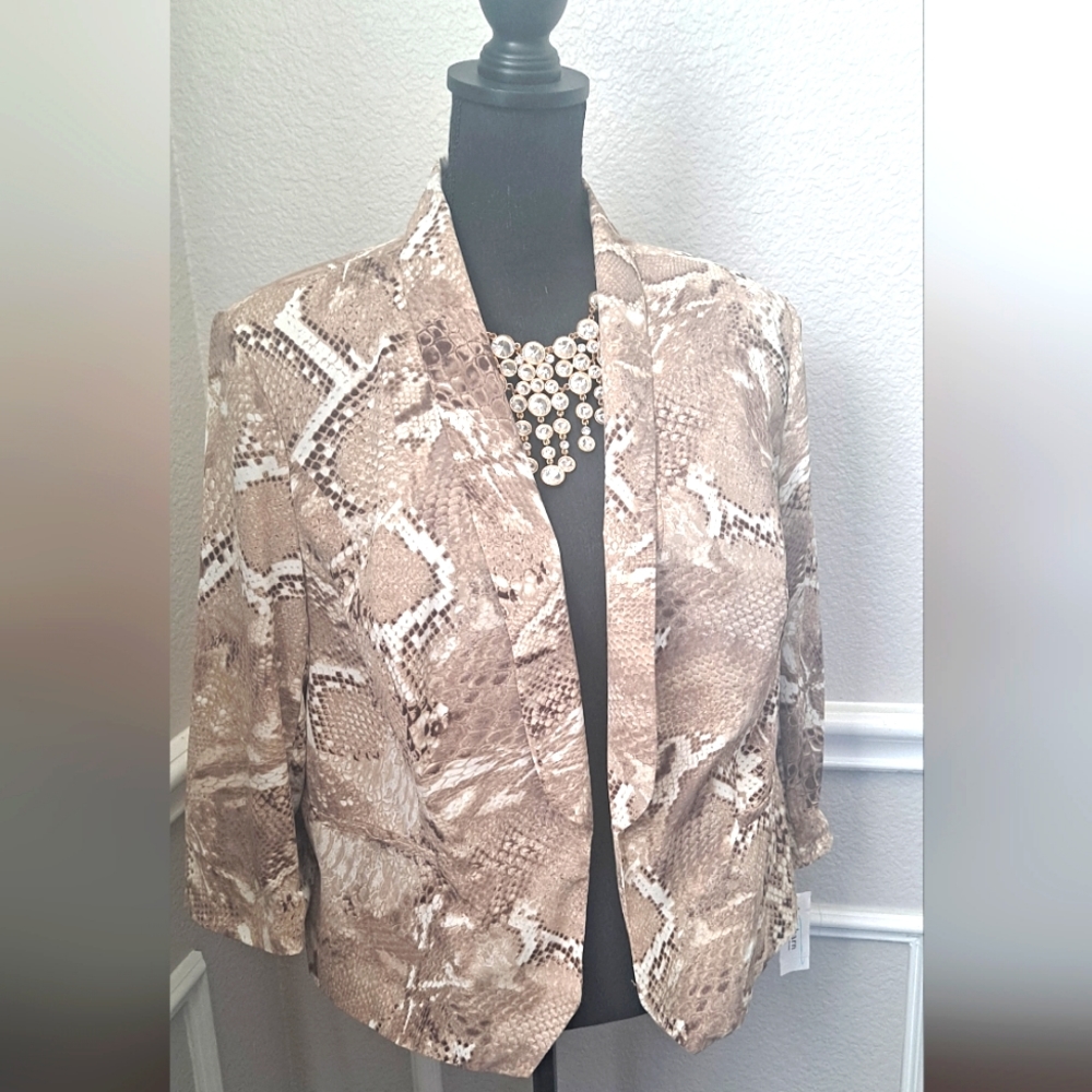 Roz & Ali Animal Print Blazer - Tan and Cream